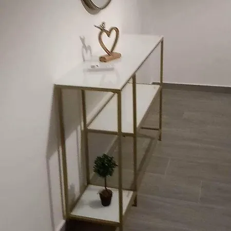 Sea Breeze 2 Apartment *