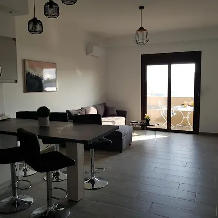 Sea Breeze 2 * Charaki