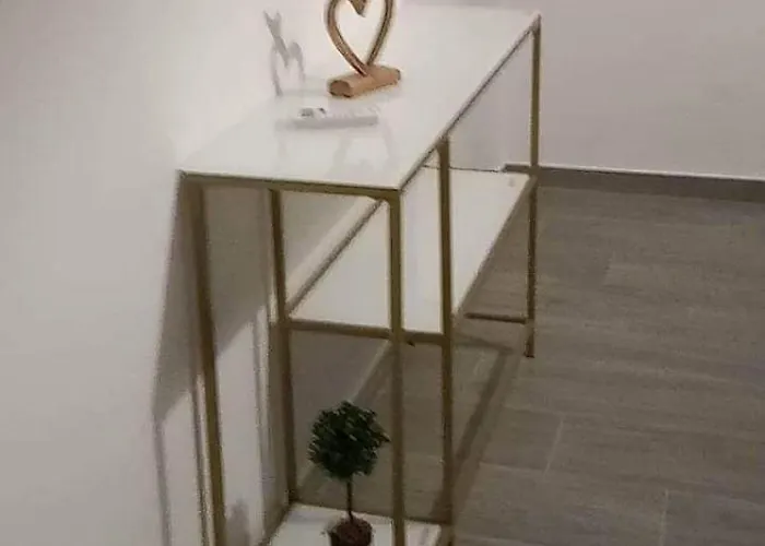 Sea Breeze 2 Apartment *